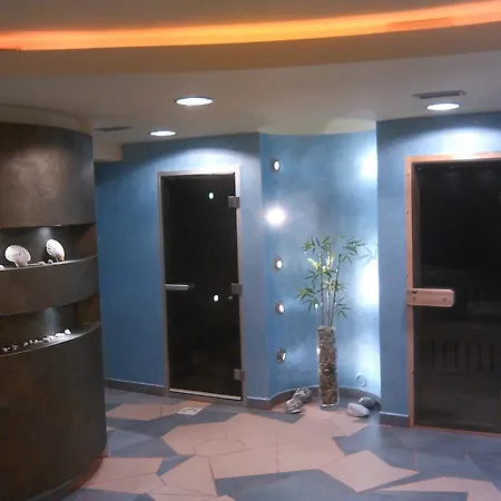 게스트하우스 Eko Park 4*