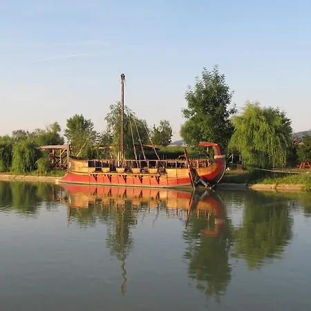 Eko Park Пьештяни