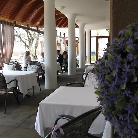 Konukevi Eko Park 4*